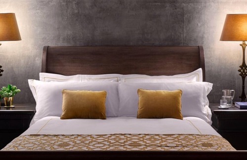 Westwood Hotel | Plaza La Reina