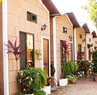 Data de Villamil Hotel | Plaza Muyuyo