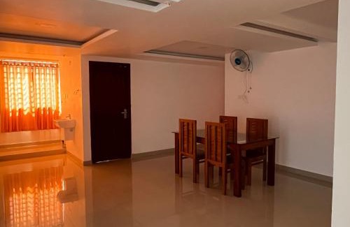 Vadakara Hotel | Plaza Residency