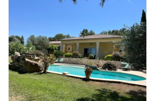Saint-Paul-Trois-Chateaux Villa | Pleasant, quiet villa with exceptional views, 10-minute walk from village center.