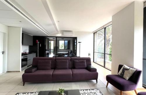 Duhur ash Shuwayr Apartment | Pleasant 1BR apt with green views - Jamhour