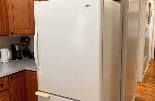 Ampere Apartment | Pleasant 3-bedroom apartment in Newark for a cozy stay