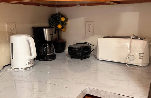 Ampere Apartment | Pleasant 3-bedroom apartment in Newark for a cozy stay