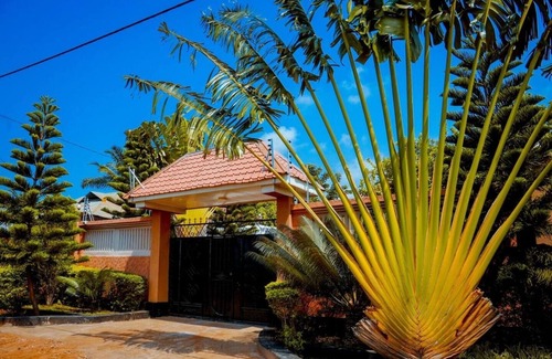 Kigoma House | Pleasant 3-bedroom house with AC in charming Kigoma