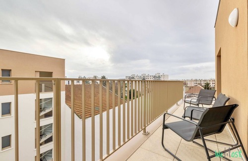 Champigny-sur-Marne Apartment | Pleasant Apt with Balcony-6P-Close to Disney/Paris