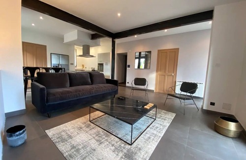 Morieres-les-Avignon Apartment | Pleasant apartment close to all amenities