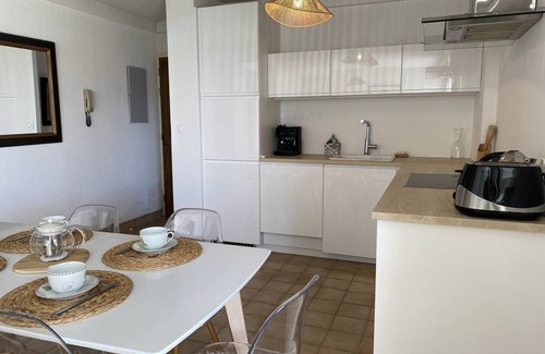 Saint-Cast-le-Guildo Apartment | Pleasant apartment with sea view in a quiet residence in Saint Cast le Guildo