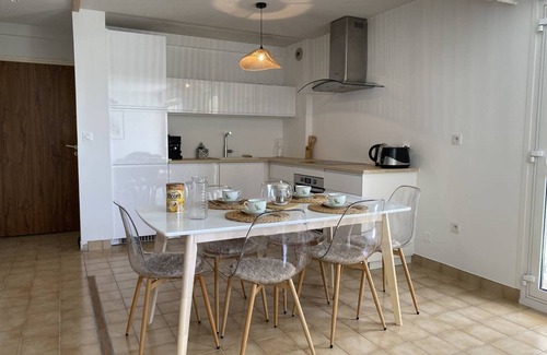 Saint-Cast-le-Guildo Apartment | Pleasant apartment with sea view in a quiet residence in Saint Cast le Guildo