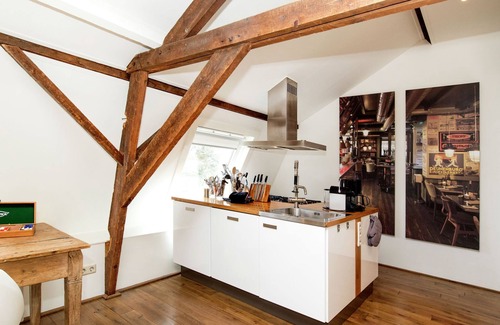 Leende Apartment | Pleasant apartment in Leende with terrace