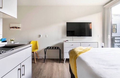 Yesler Terrace Hotel | Pleasant Condotel with WiFi in Vibrant First Hill