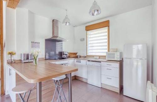 Challerange House | Pleasant Cottage in Challerange
