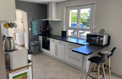 Les Barils House | Pleasant country house with private heated pool
