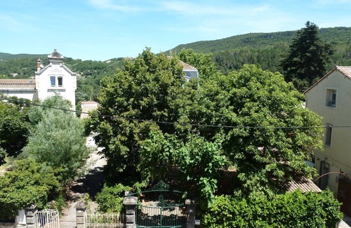 Lamalou-les-Bains Apartment | Pleasant F2 with air conditioning for curists or holidaymakers in Lamalou les Bains