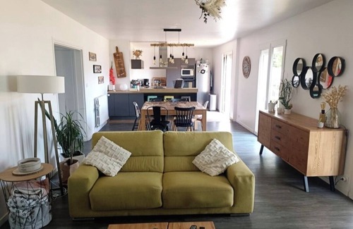 Sene House | Pleasant family home Gulf of Morbihan near coastal road