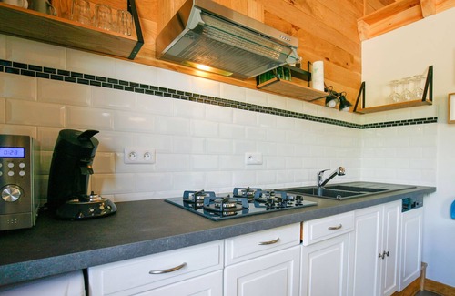 Aubeterre-sur-Dronne House | Pleasant holiday home in Aubeterre-sur-Dronne with terrace