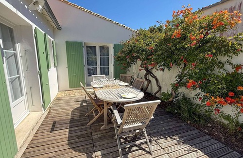 La Couarde-sur-Mer House | Pleasant house close to the beaches with garden
