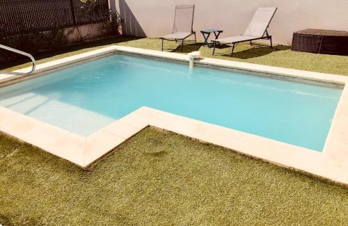 Juvignac House | Pleasant modern house t4 airco pool jacuzzi parking