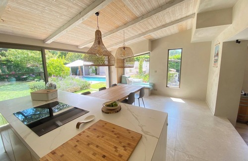 Pegomas Villa | Pleasant modern Provencal family villa