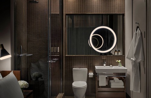 SoHo Hotel | Pleasant Stay, Convenient Location! Pet-friendly Property, Onsite Pool!