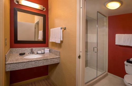 Durham Hotel | Pleasant Stay, Convenient Location! 4 Family-friendly Units, Free Parking, Pool