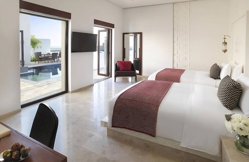 Salalah Hotel | Pleasant Stay! TWO 2BR Luxury Villas w/Private Pool! Spa Center, Seafront Hotel