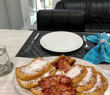Parrsboro Bed & Breakfast | Pleasant Street Inn