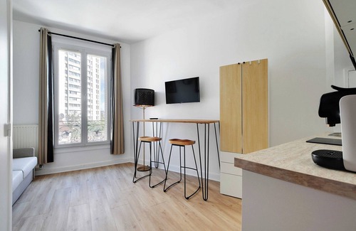 Malakoff Apartment | Pleasant Studio - 2P - Gateway to Paris/malakoff