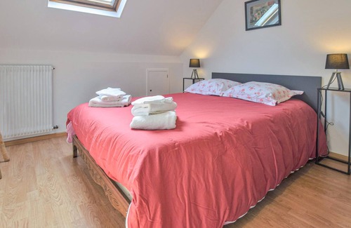 Pirou House | Pleasant vacation accommodation 400 meters from the sandy beach.