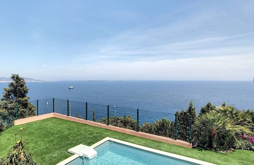 Theoule-Superieur House | Pleasant villa with panoramic sea view