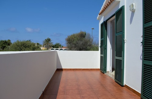 Cap d'Artrutx Ski Chalet | Pleasant villa with pool and air conditioning.