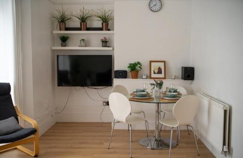 Lee Green Apartment | Please do not book
