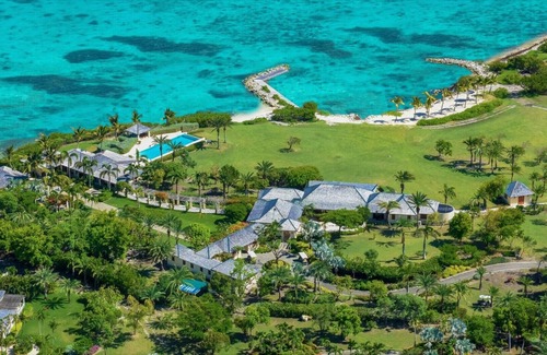 Long Island House | *Please Enquire* Specials available. Stunning new 7 bedroom Estate Home in Jumby Bay on the beach