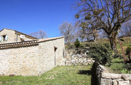 Eyzahut House | Pleasure, beautiful nature and comfort describe your vacation in Eyzahut.