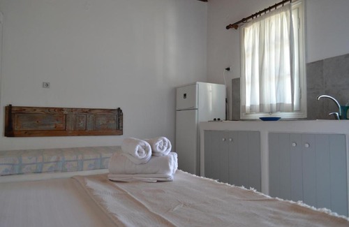 Milos Apartment | Pleiades