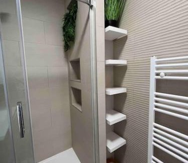 Aix-les-Bains City Center Apartment | Plein centre-ville T2 refait à neuf