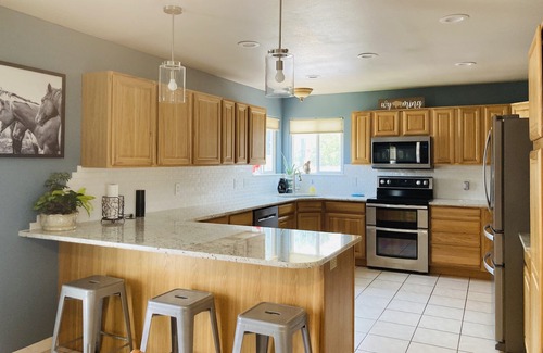 Sheridan House | Plenty of space, close to the fairgrounds