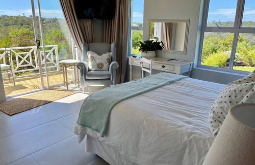 Brackenridge Private Residential Estate Bed & Breakfast | Plettenberg Bay luxury, large en-suite, full bathroom, private deck, kitchenette