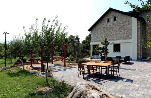 Kukes County Villa | Plis Bujtina - Guesthouse