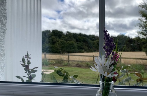 Forres Cottage | Ploughmans Cottage - a rural that sleeps 4 guests in 2 bedrooms