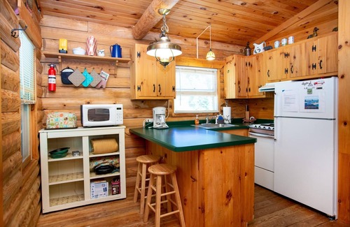 Grand Marais House | Plover Retreat - Cute Cabin Close to Town, 5 min. from beach