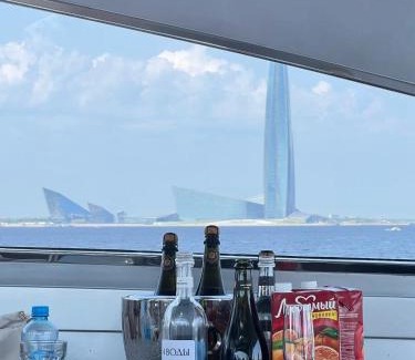 Ban Thung Sukla Boat Rental | Plum Private Yacht Clubhouse