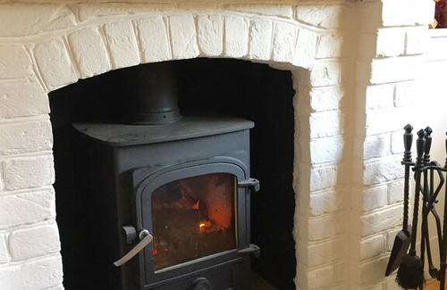 Watlington House | Plum Tree Cottage - Treat yourself to a little spoiling!