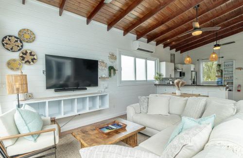 San Pedro Villa | Plumeria House at Mahogany Bay and Pool Club