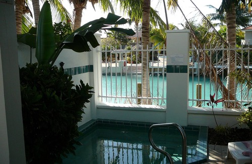 Marathon Villa | PLUNGE POOL VILLA ON BLUE WATER LAGOON DUCK Key/MARATHON, FL