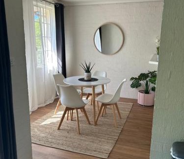 Kingston Apartment | Plush 2 bedroom apartment Kingston