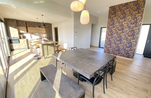 Plouarzel House | PLZ18 - Magnificent house for 4, open and heated swimming pool, new in 2021