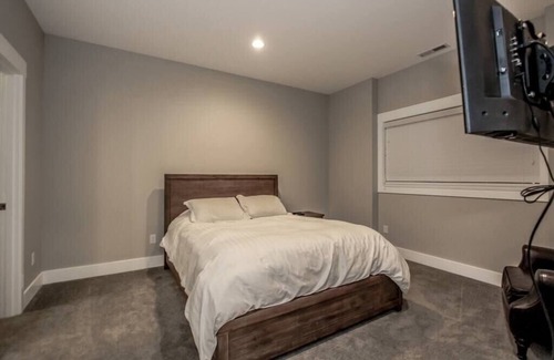 Sedro-Woolley House | PNW Modern Town House, Unit B