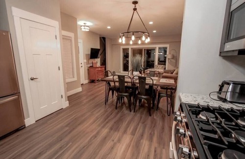 Sedro-Woolley House | PNW Modern Town House, Unit D