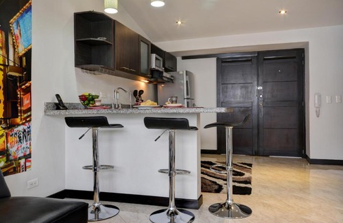 Zona Rosa Apartment | Poblado Suites by Lifeafar