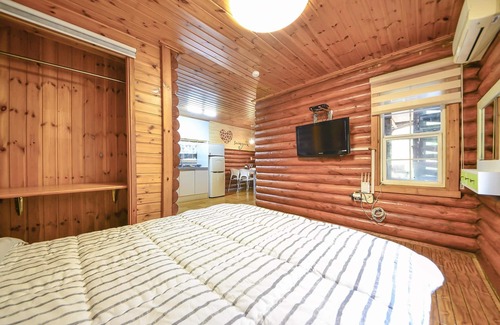Pocheon House | Pocheon Arumdri Pension